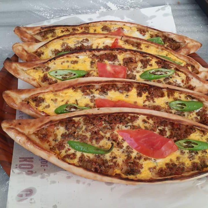 Kıymalı Yumurtalı Pide