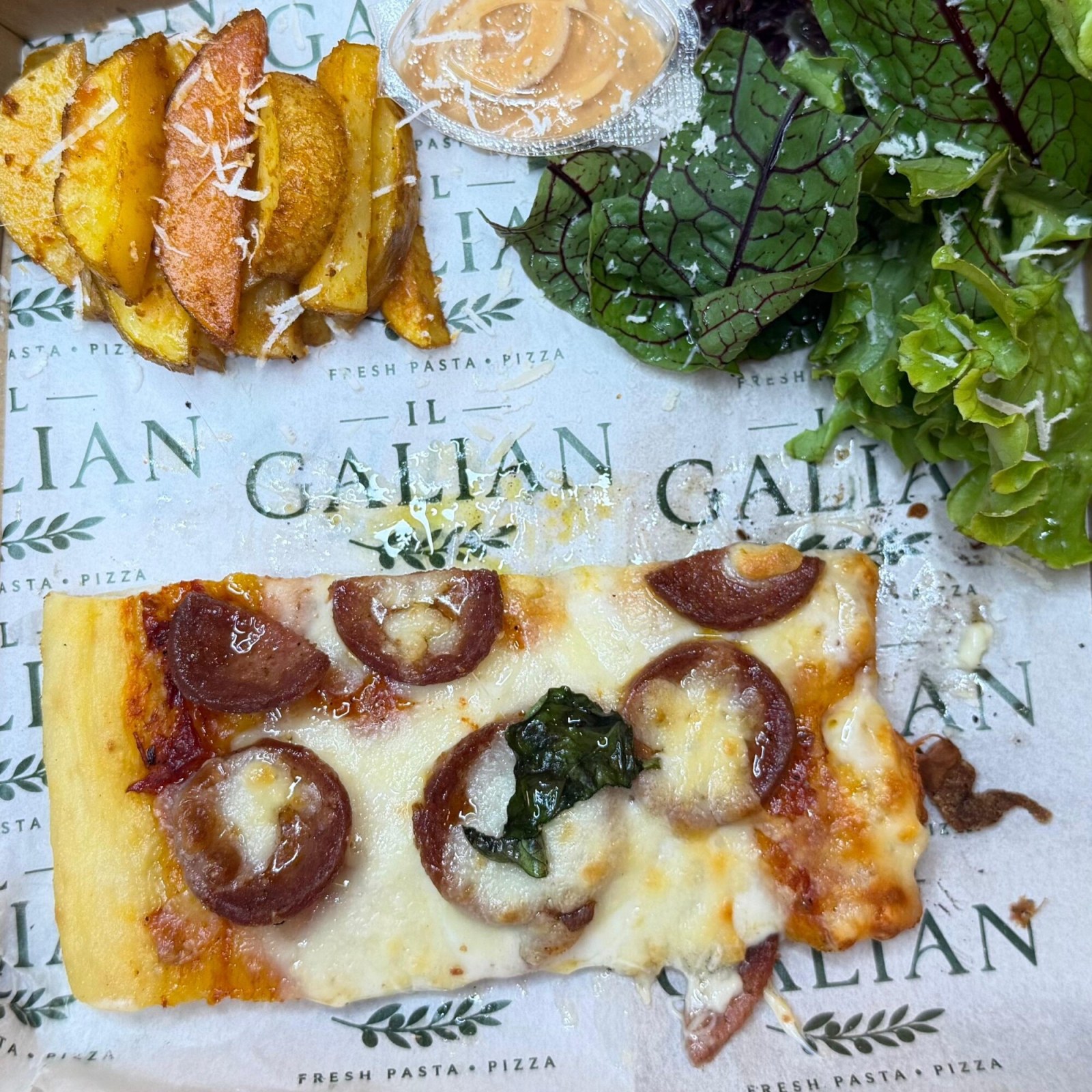 Pizza Sucuklu