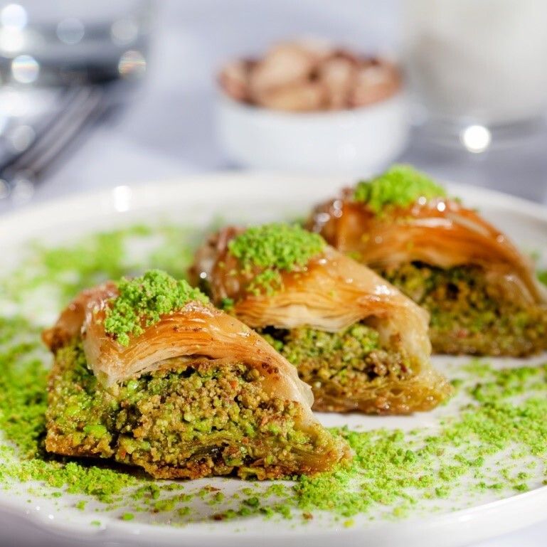 Şöbiyet (Büyük Tepsi) (3,0 - 3,2 kg)