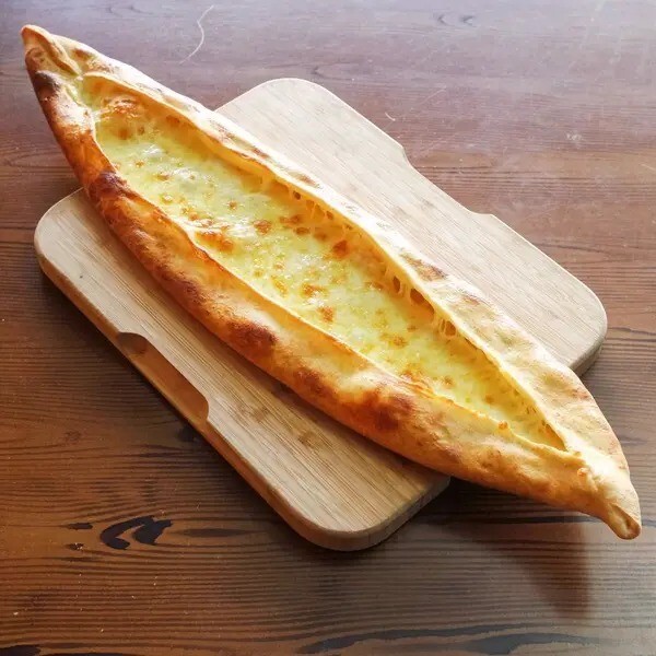 Tulum Peynirli Pide