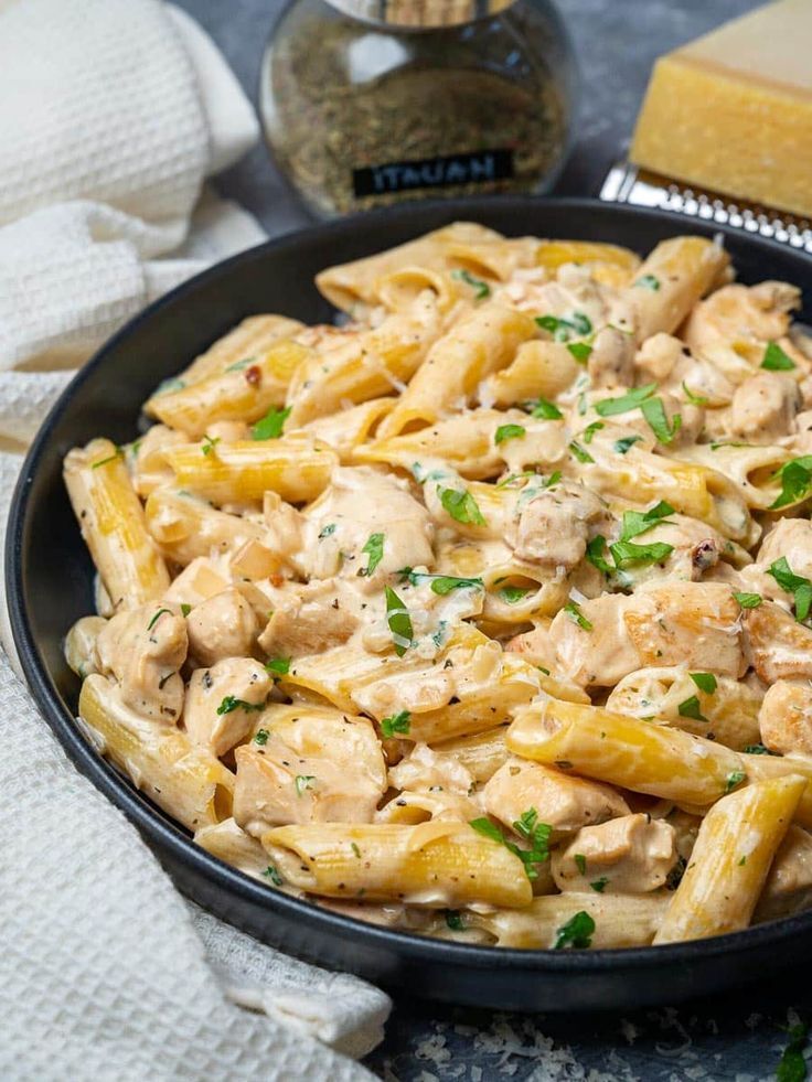 Kremalı Tavuklu Spagetti