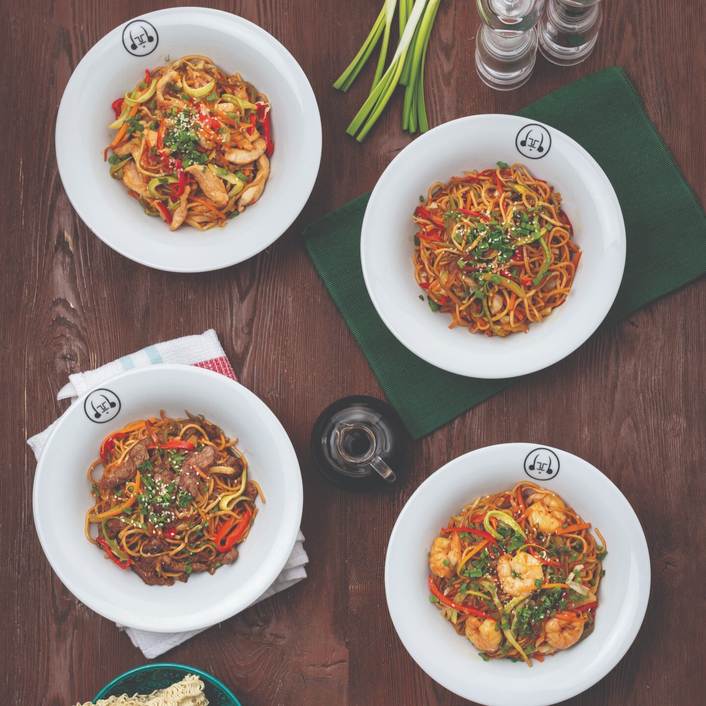 Karidesli Noodle