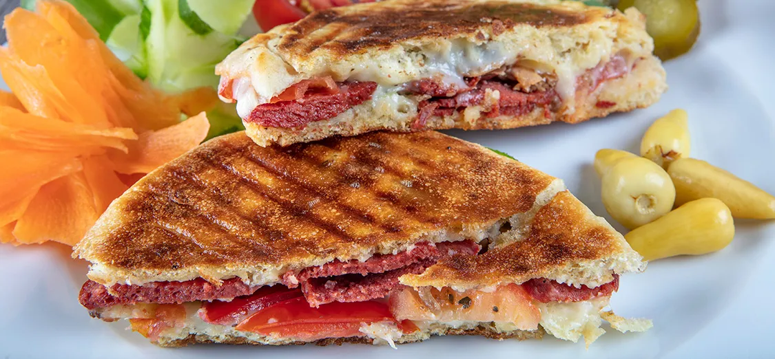 Kaşarlı Bazlama Tost