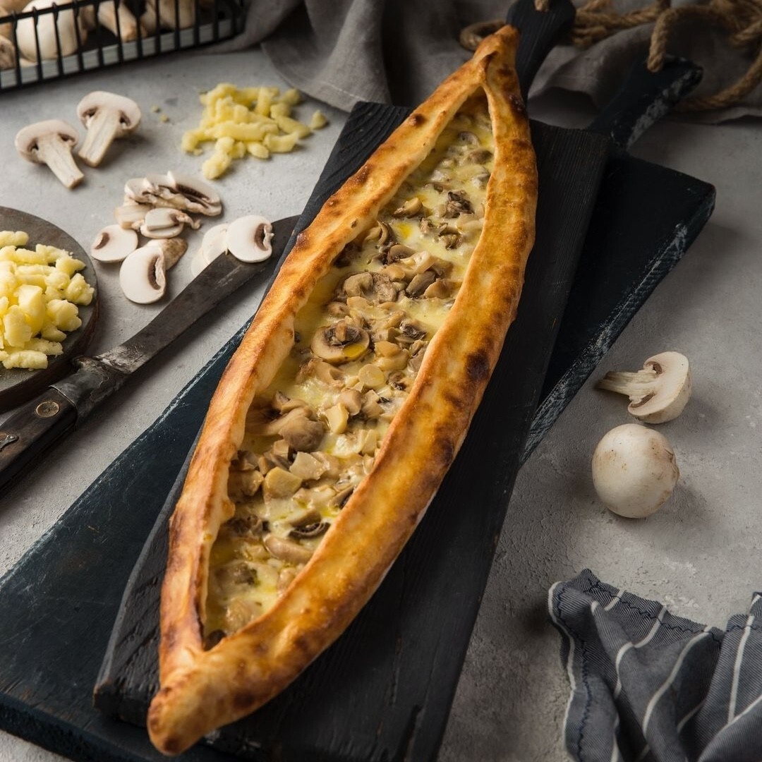 Mantarlı Peynirli Yaprak Pide