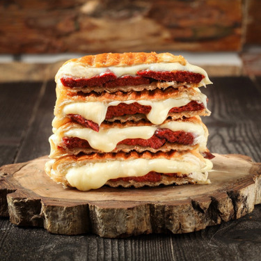 Atom Tam Ekmek Tost + Patates +1 adet Büyük Ayran