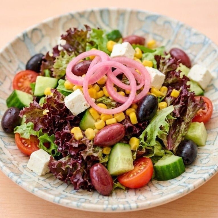 Akdeniz Salata