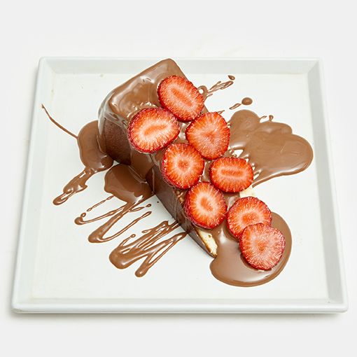 Çikolatalı & Çilekli Bask Cheesecake