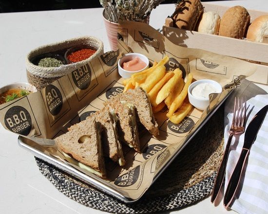 Kepekli Kaşarlı Tost