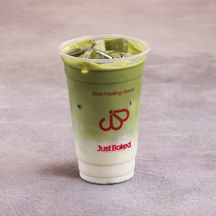 Iced Matcha Latte (Orta)
