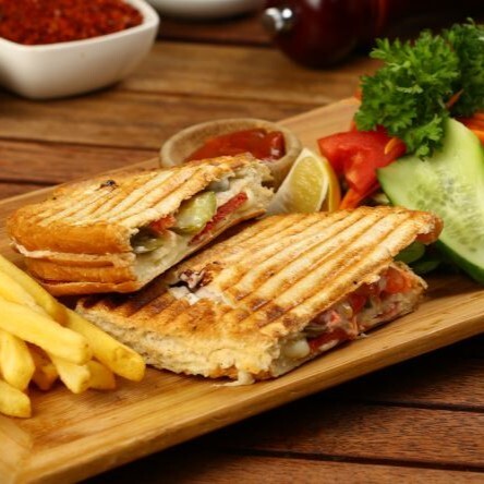 Sucuk Tost