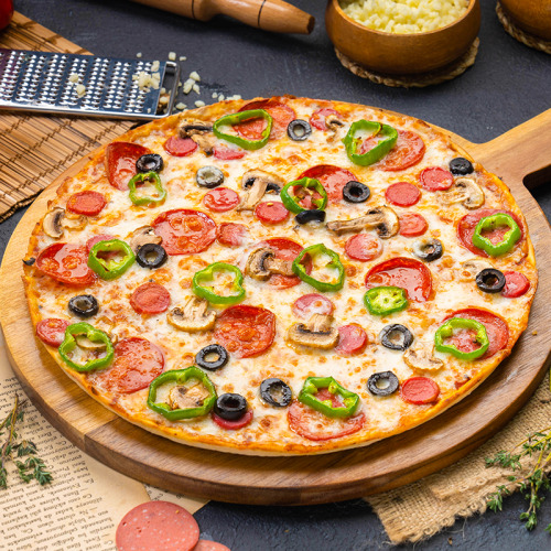 İnce Kenarlı Orta Boy Karışık Pizza