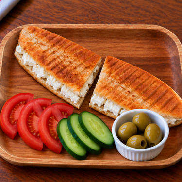 Beyaz Peynirli Tost