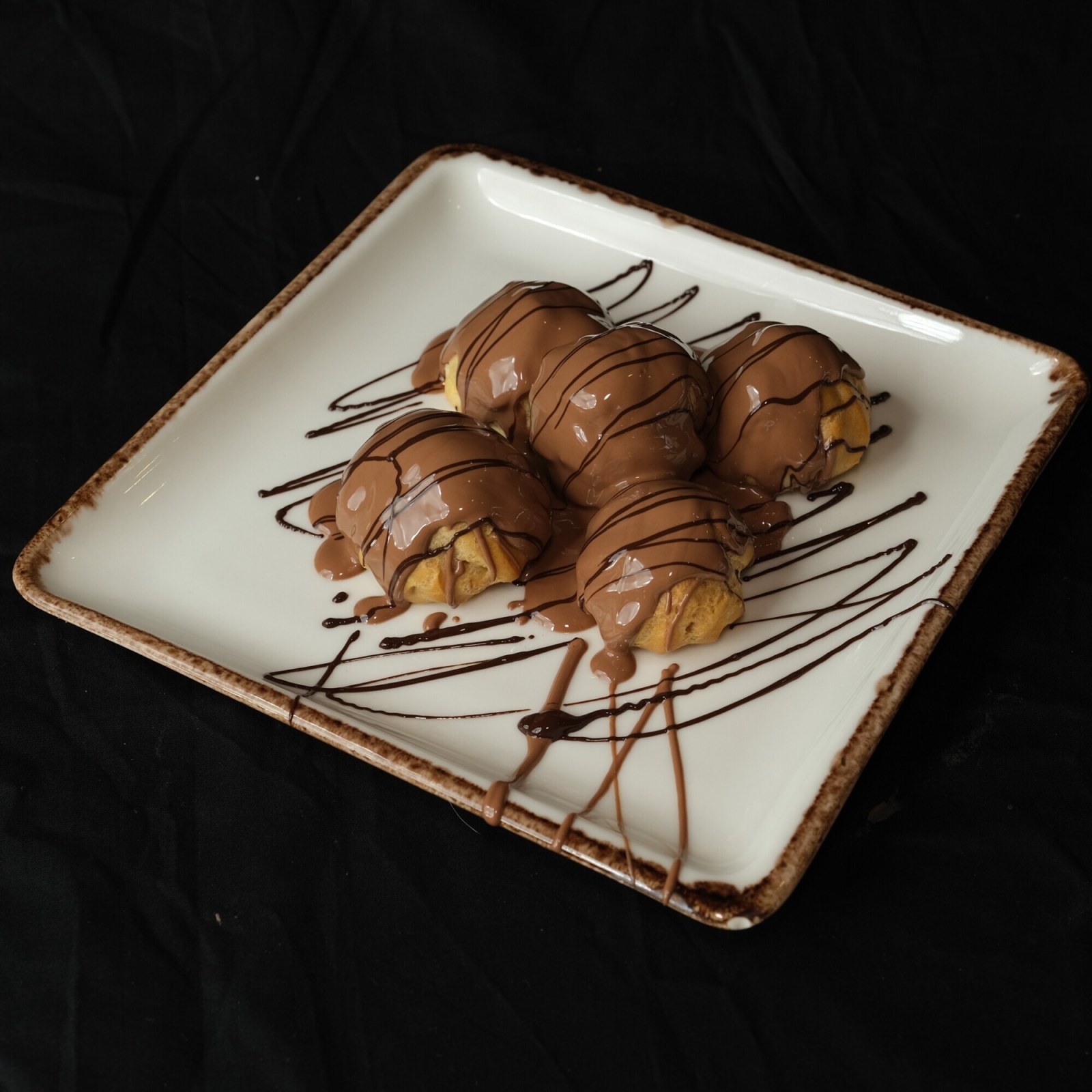 Profiterol (750 gr)