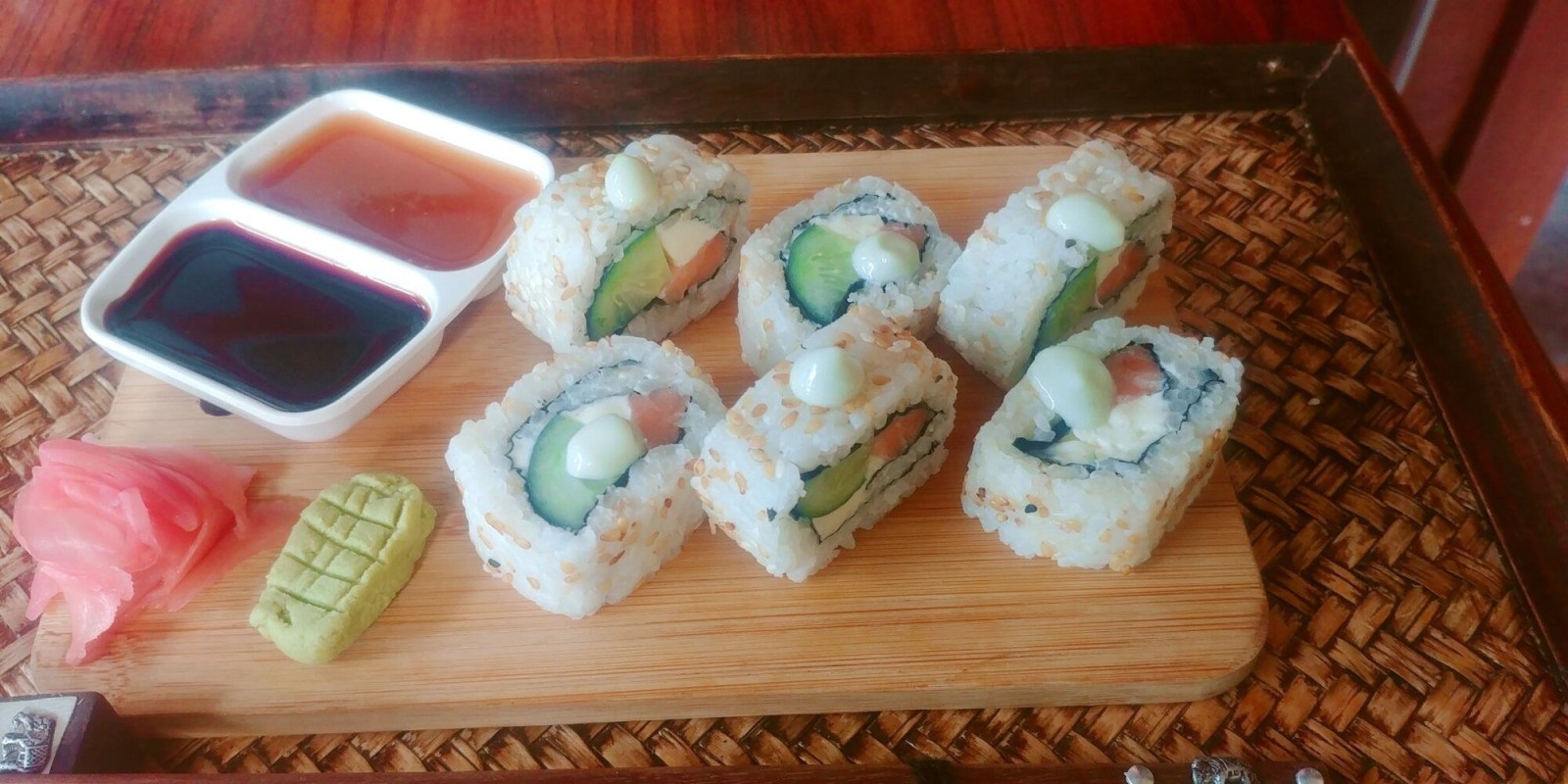 Philadelphia Roll (12 Pcs.)