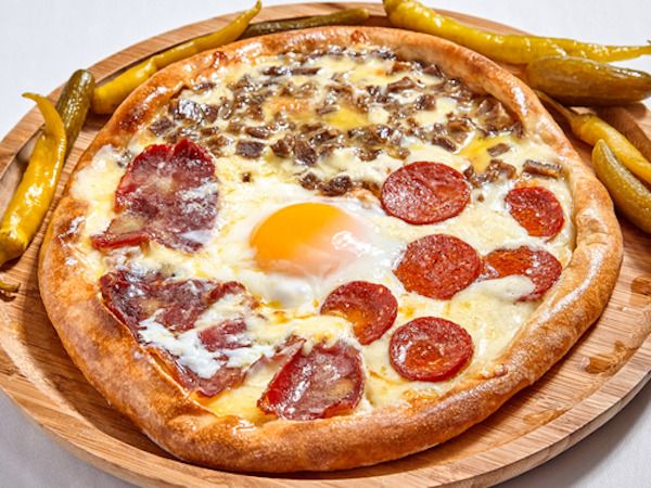 Yeşim Özel Pide