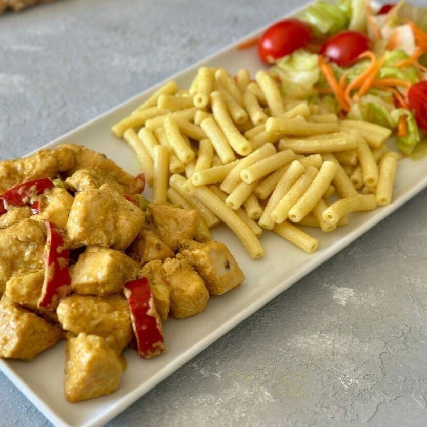 Köri Soslu Kremalı Tavuk