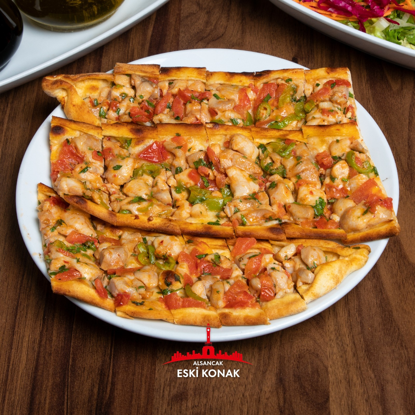 Tavuklu Pide