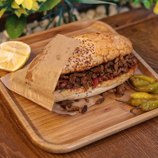 Ekmek Arası Et Tantuni