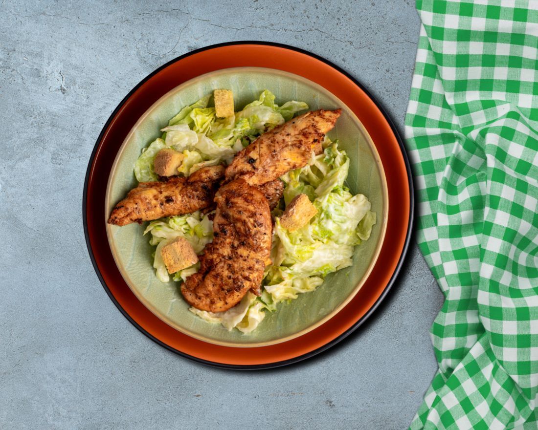 Çeşit Tavuklu Sezar Salata