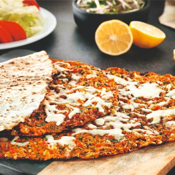 Kaşarlı Lahmacun