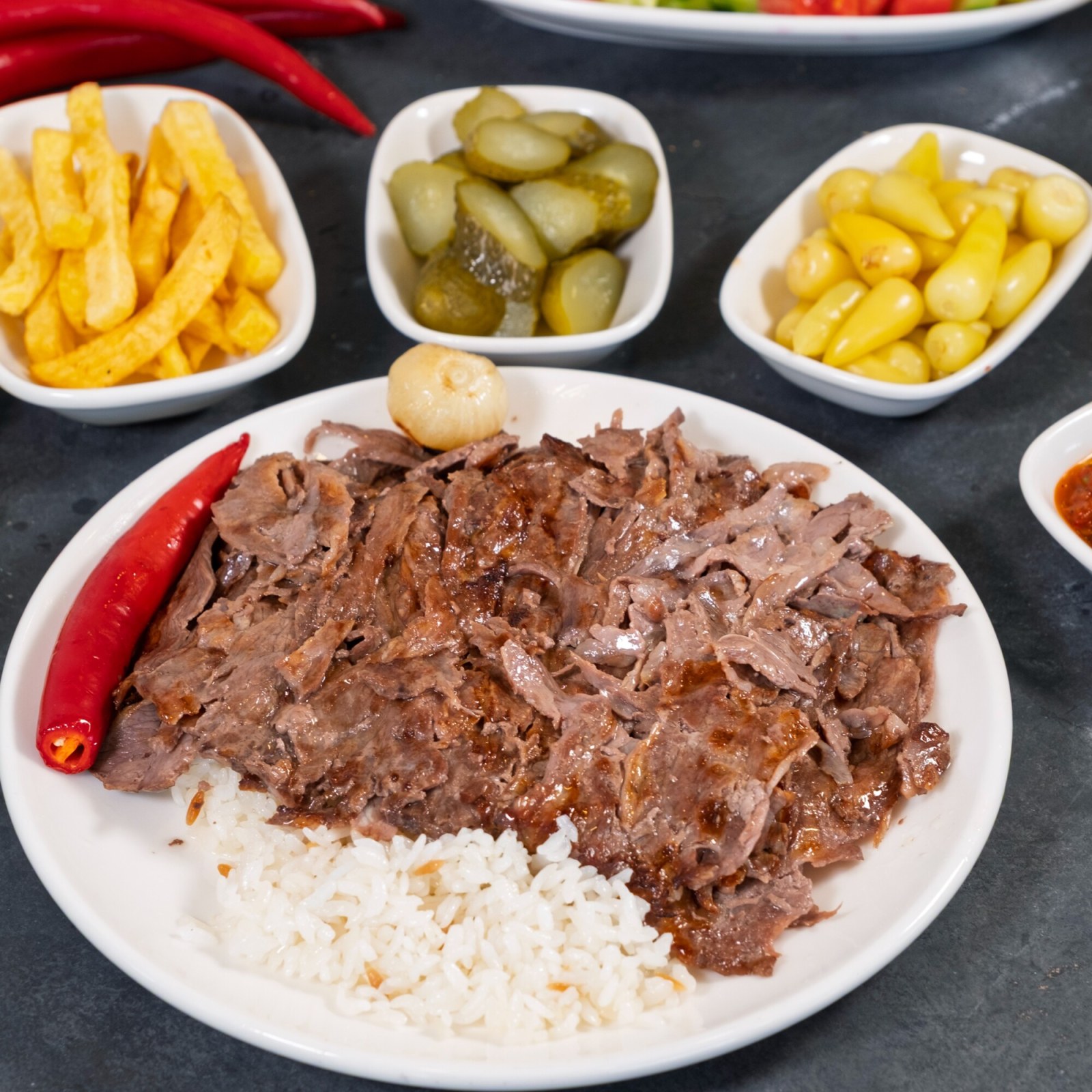 Pilav Üstü Döner (240 Gr.)
