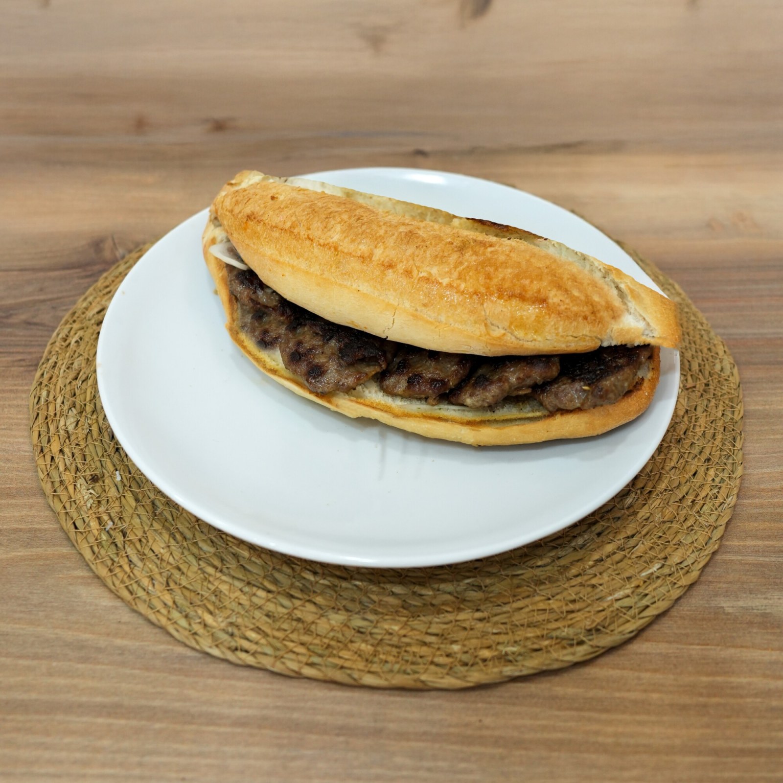 Ekmek Arası Köfte