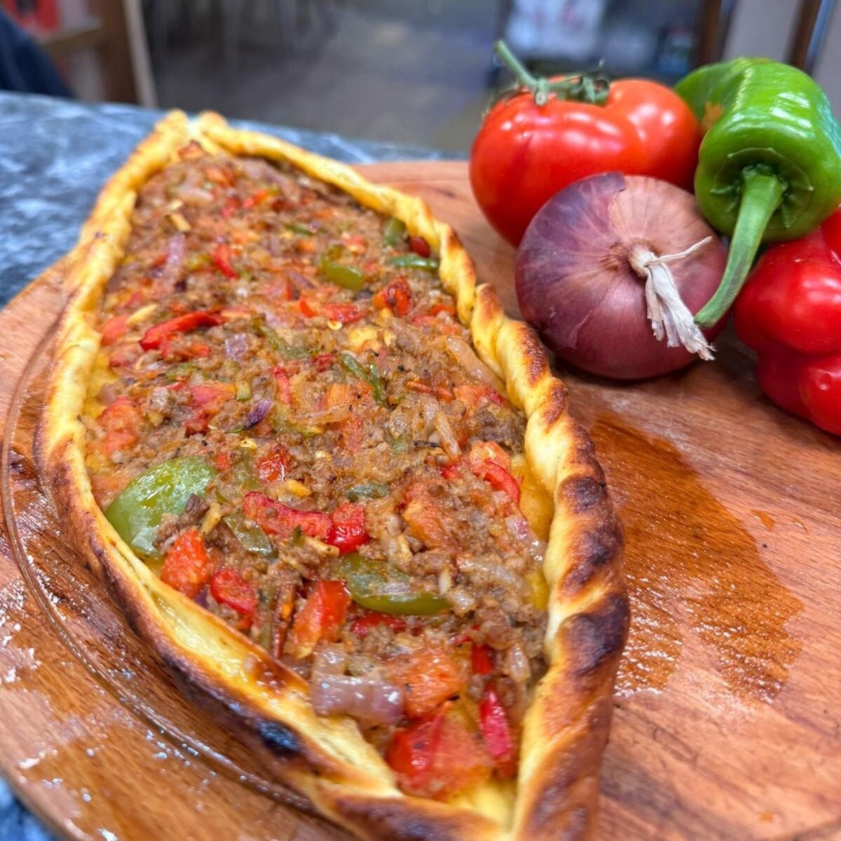Kıymalı Pide