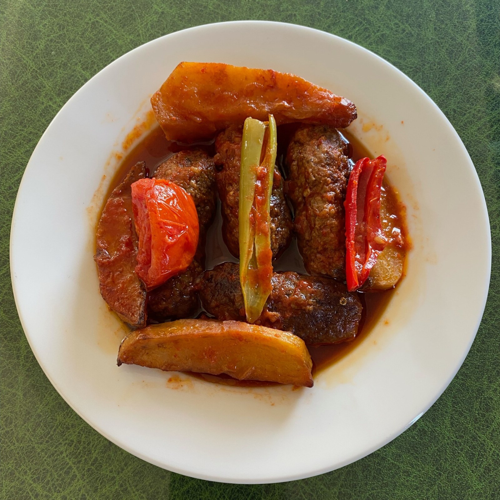 Salçalı Köfte