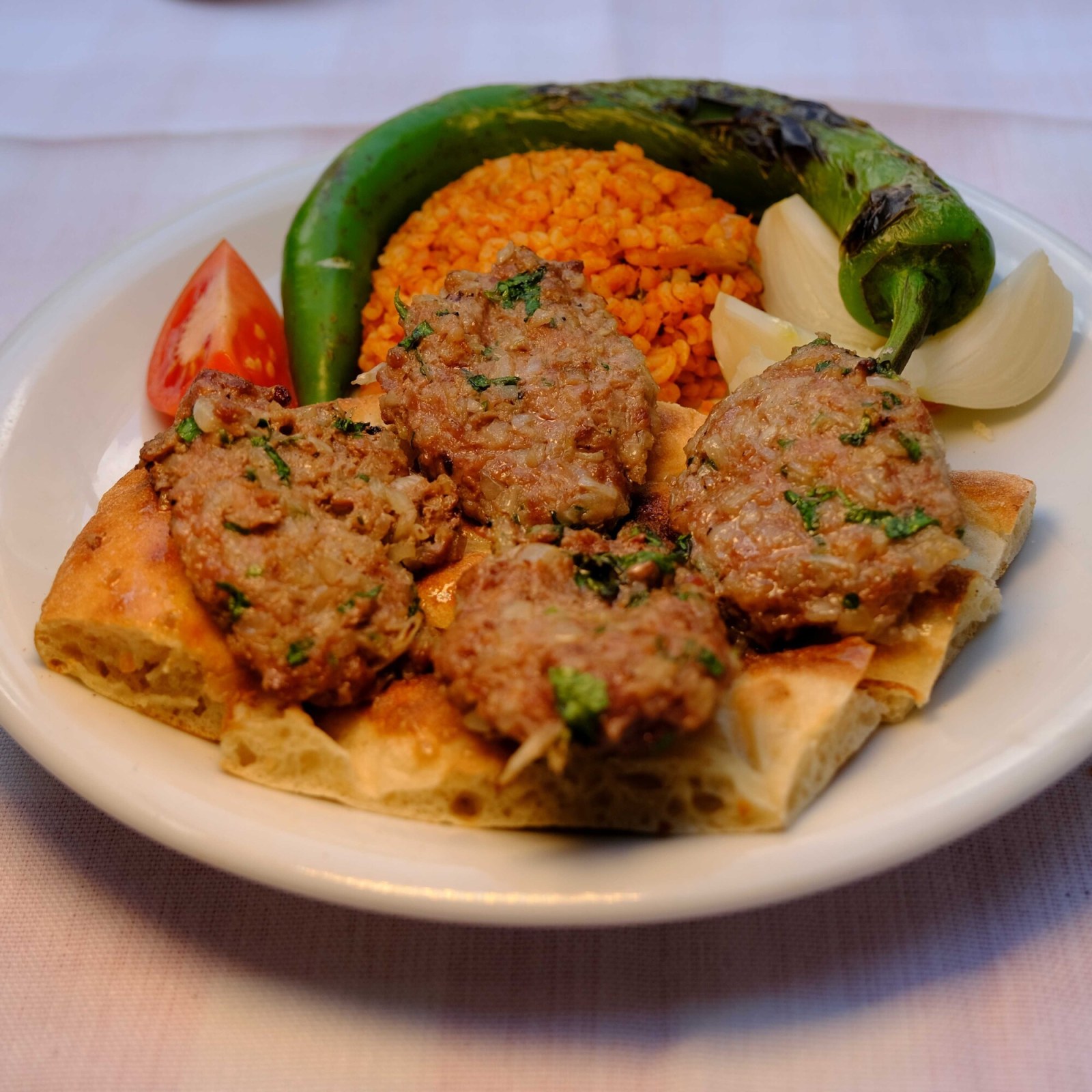 Acılı Köfte