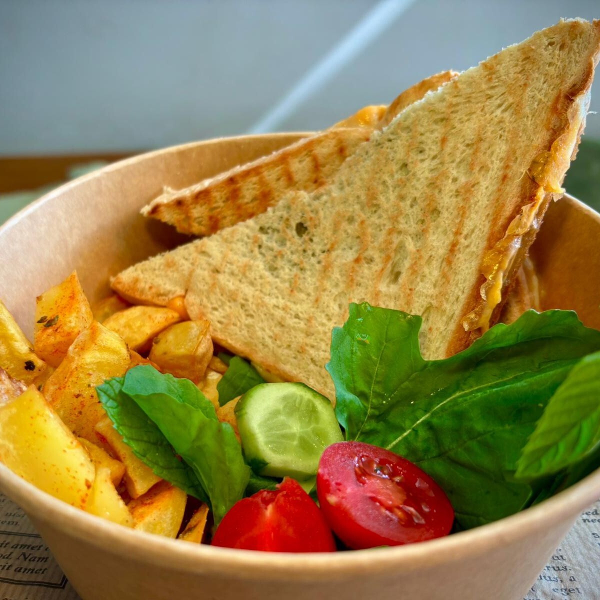 Yumurtalı Sucuklu Kaşarlı Tost