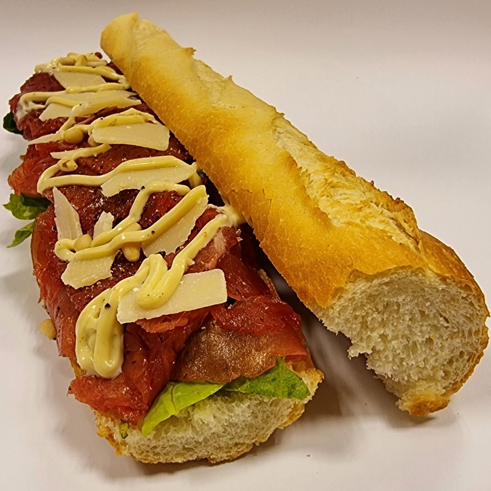 Sucuk Ekmek Tam Boy + Küçük Ayran