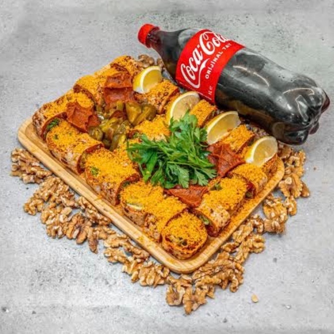 Suşi Dürüm doritoslu değildir görsel olarak bunu kullanıyoruz( 230 Gr. ) + COCA COLA( 330 Ml )
