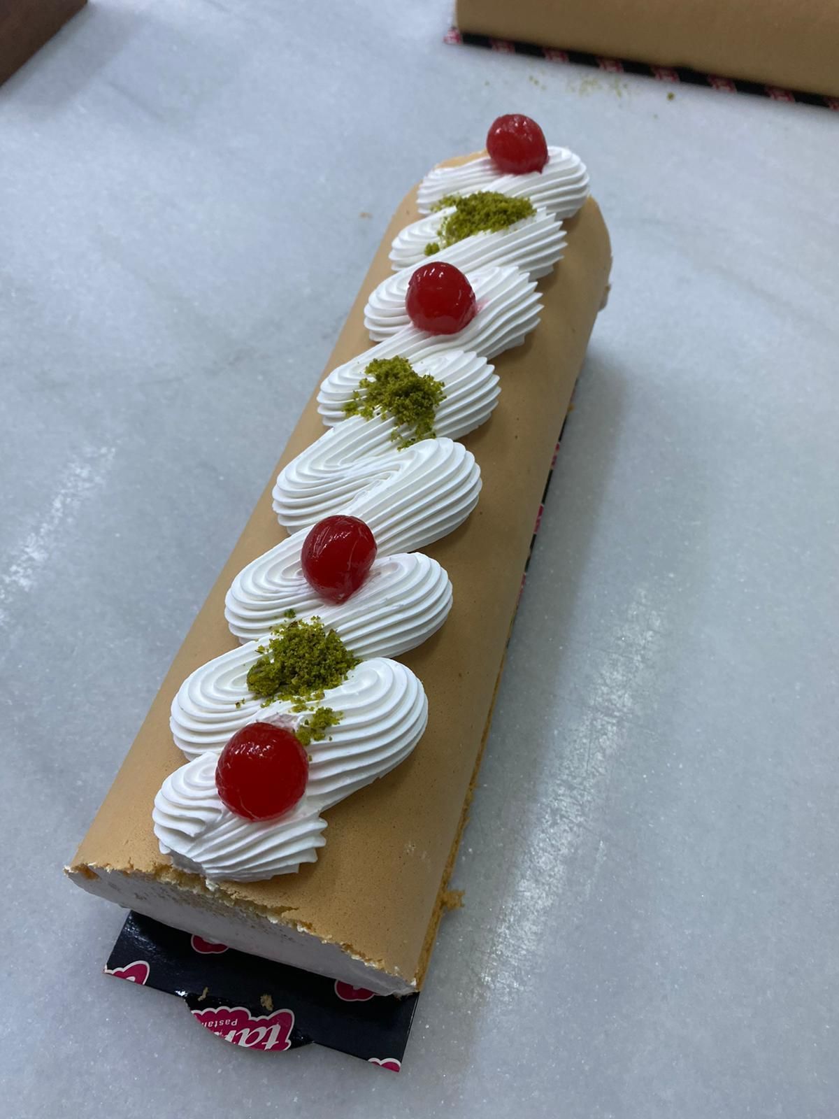Baton Pasta Muzlu (8 kişilik)