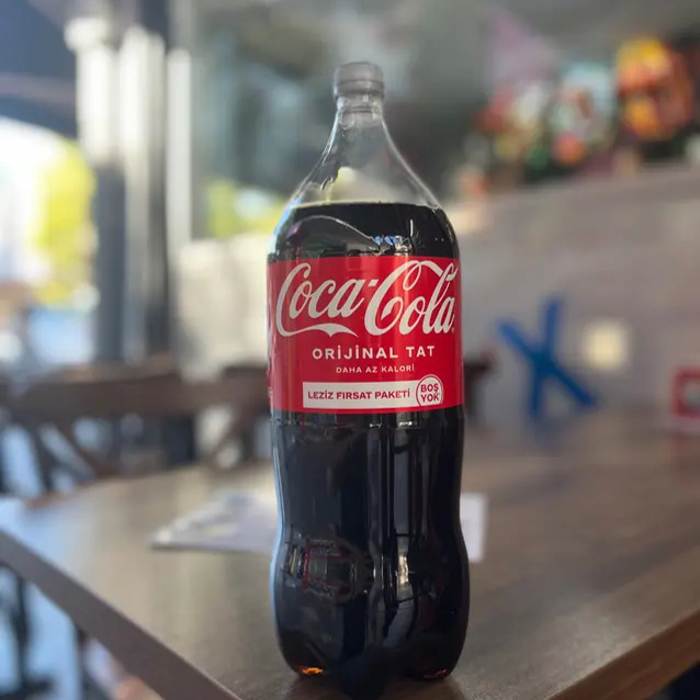 Coca-Cola ( 2,5 lt)