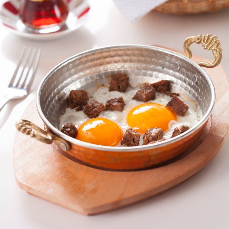 Kavurmalı Yumurta
