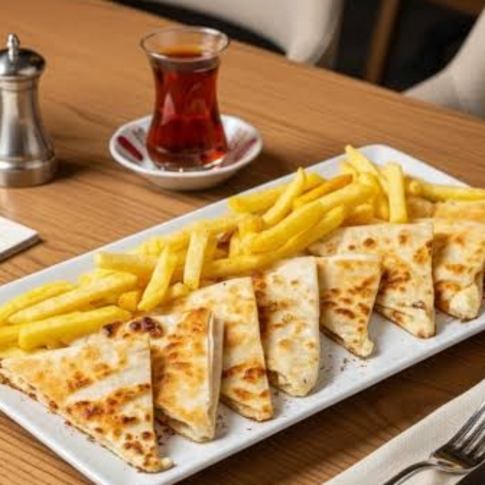 Beyaz Peynir Domates Gözleme
