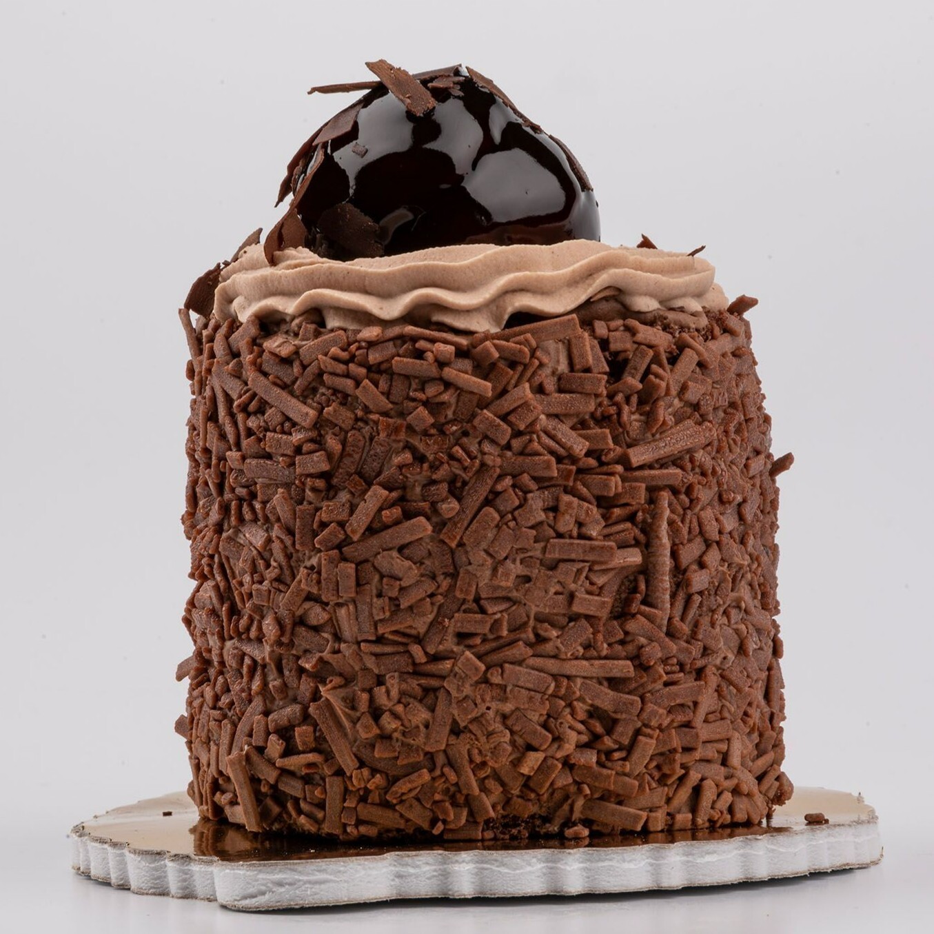 Profiterollü Pasta (Tek Kişilik)