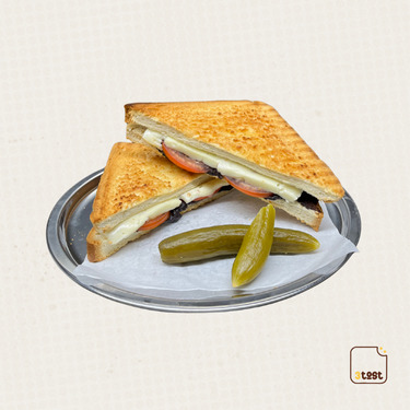 Beyaz Peynirli Tost