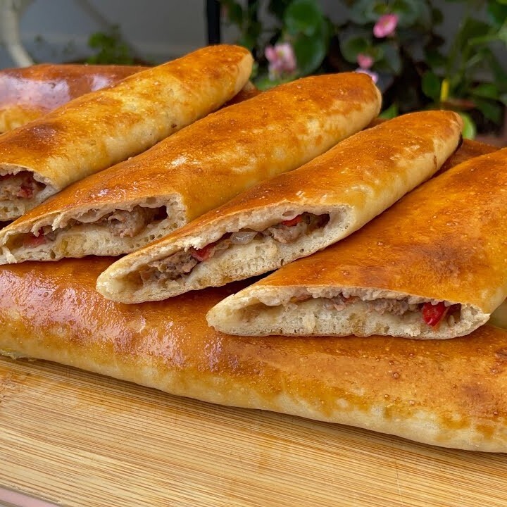 Kıymalı Kır Pidesi