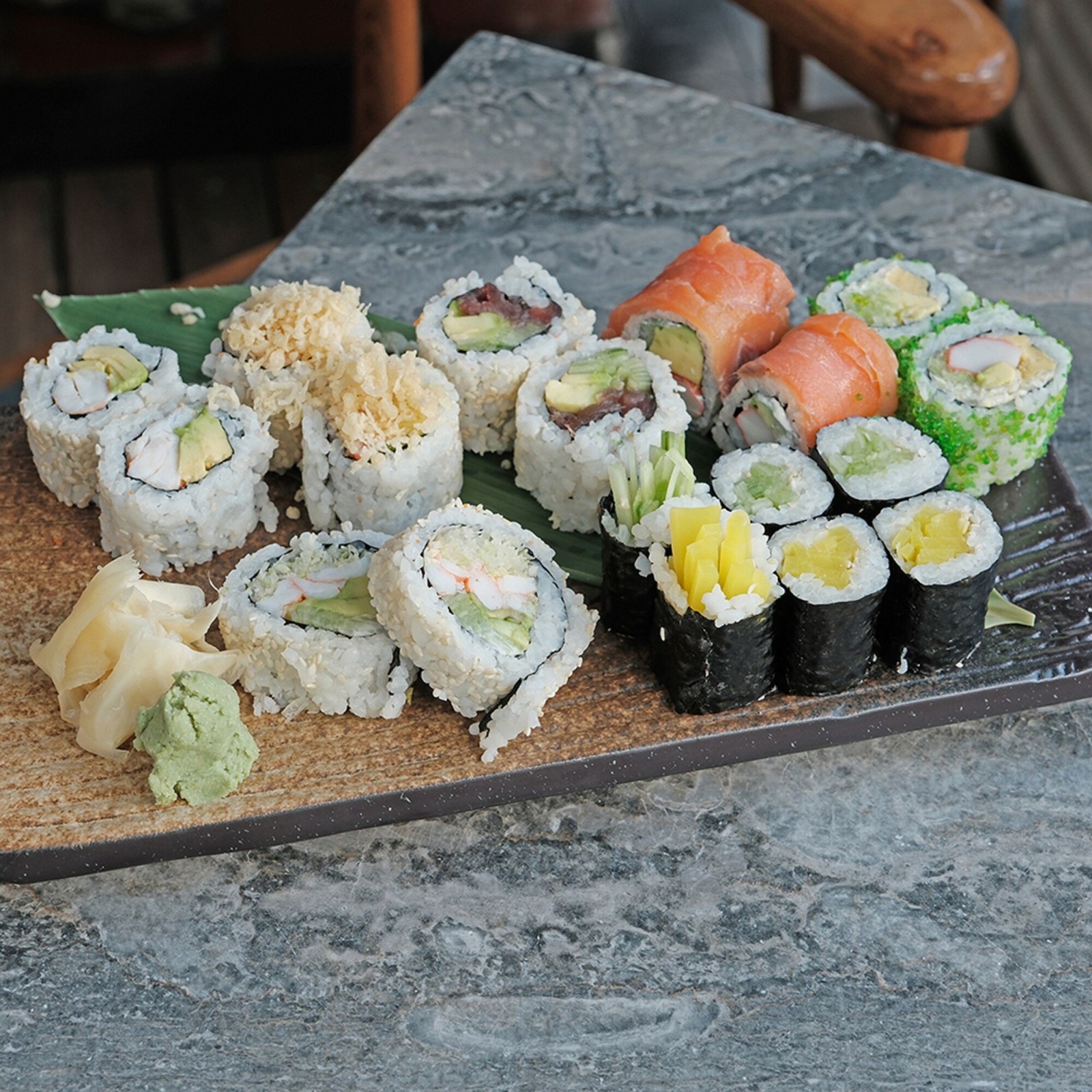 81-Maki Moriawase-Karışık Rulo Sushi (18 Adet)