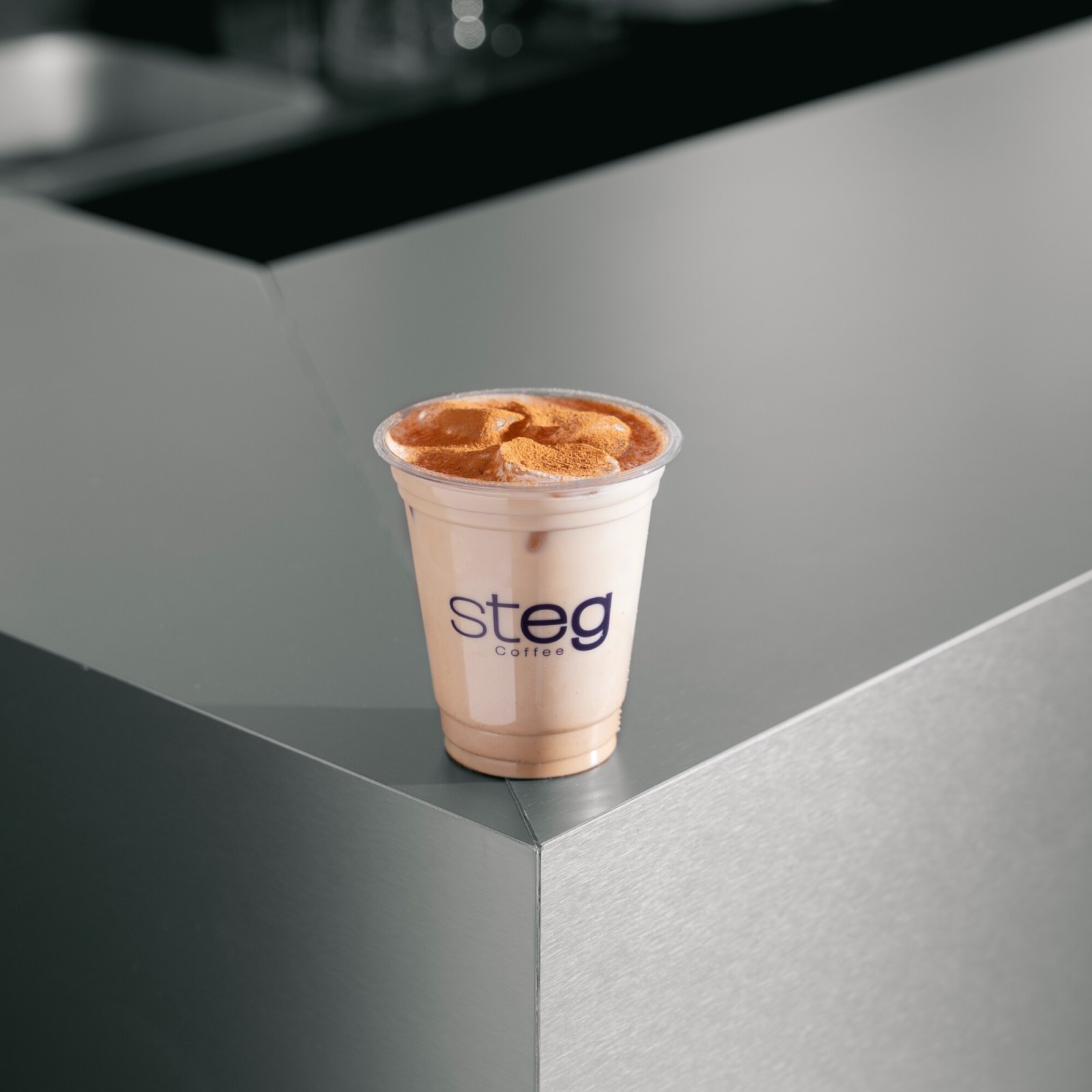 Iced Chai Tea Latte (12 oz)