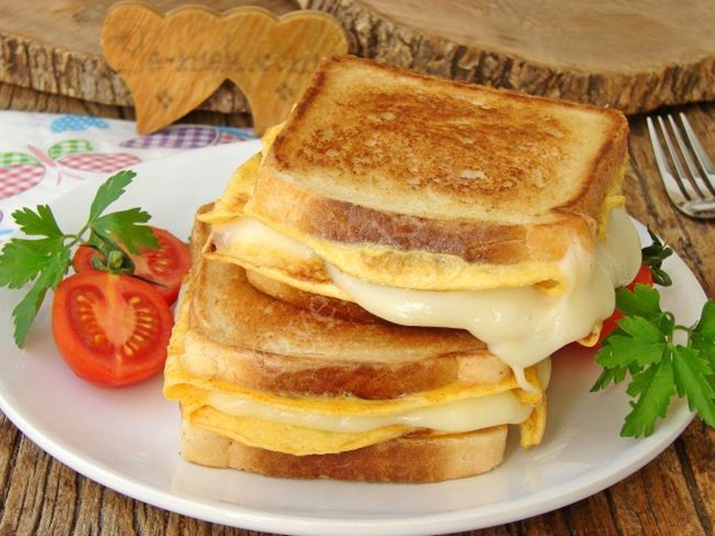 Yumurtalı Karışık Tost