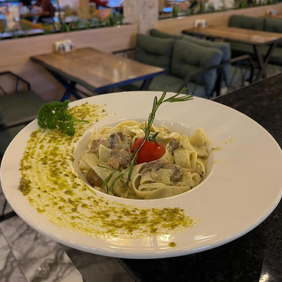 Tavuklu Mantarlı Fettuccine