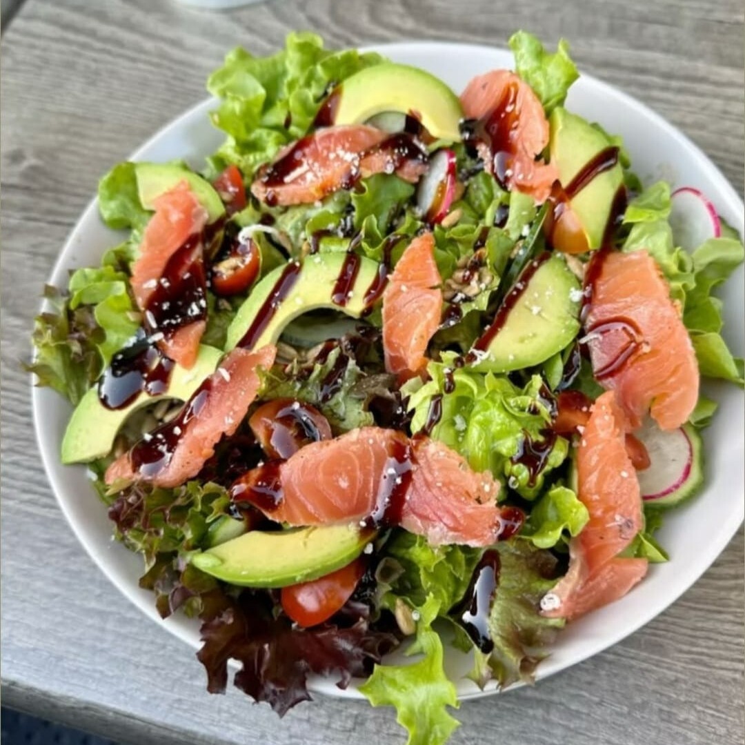 Smoked Salmon Salata