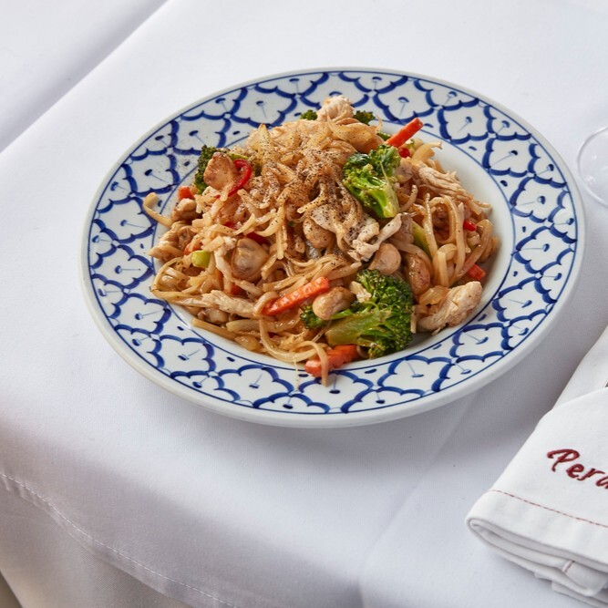 Tay Usulü Sebzeli Noodle (Vejetaryen) (V)