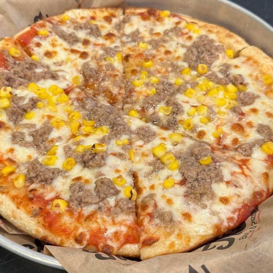 Kavurmalı Kaşarlı Pizza