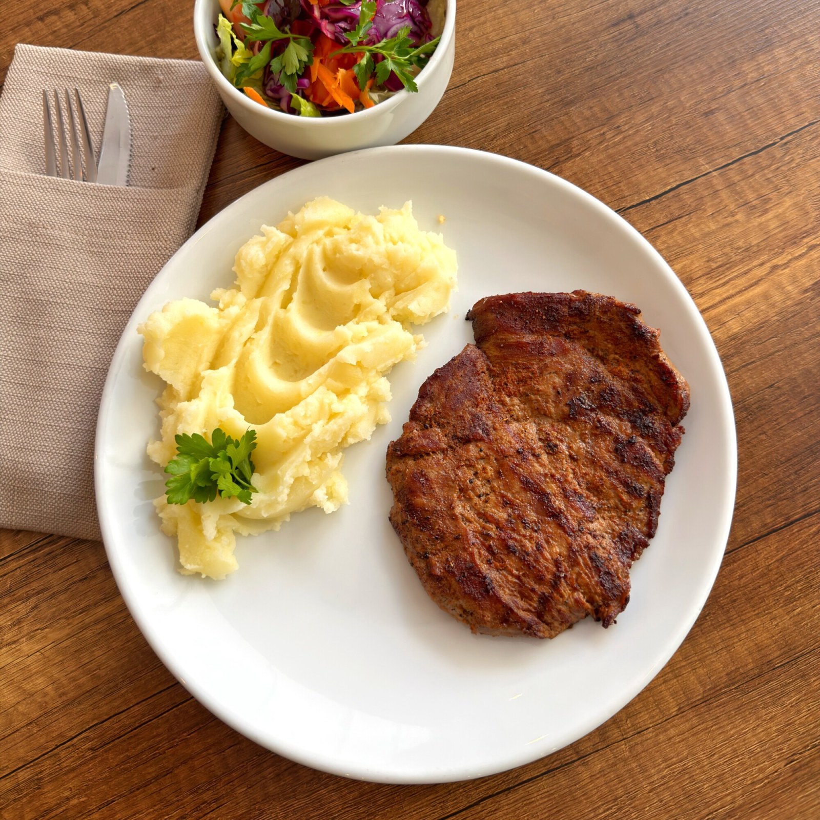Dana Steak