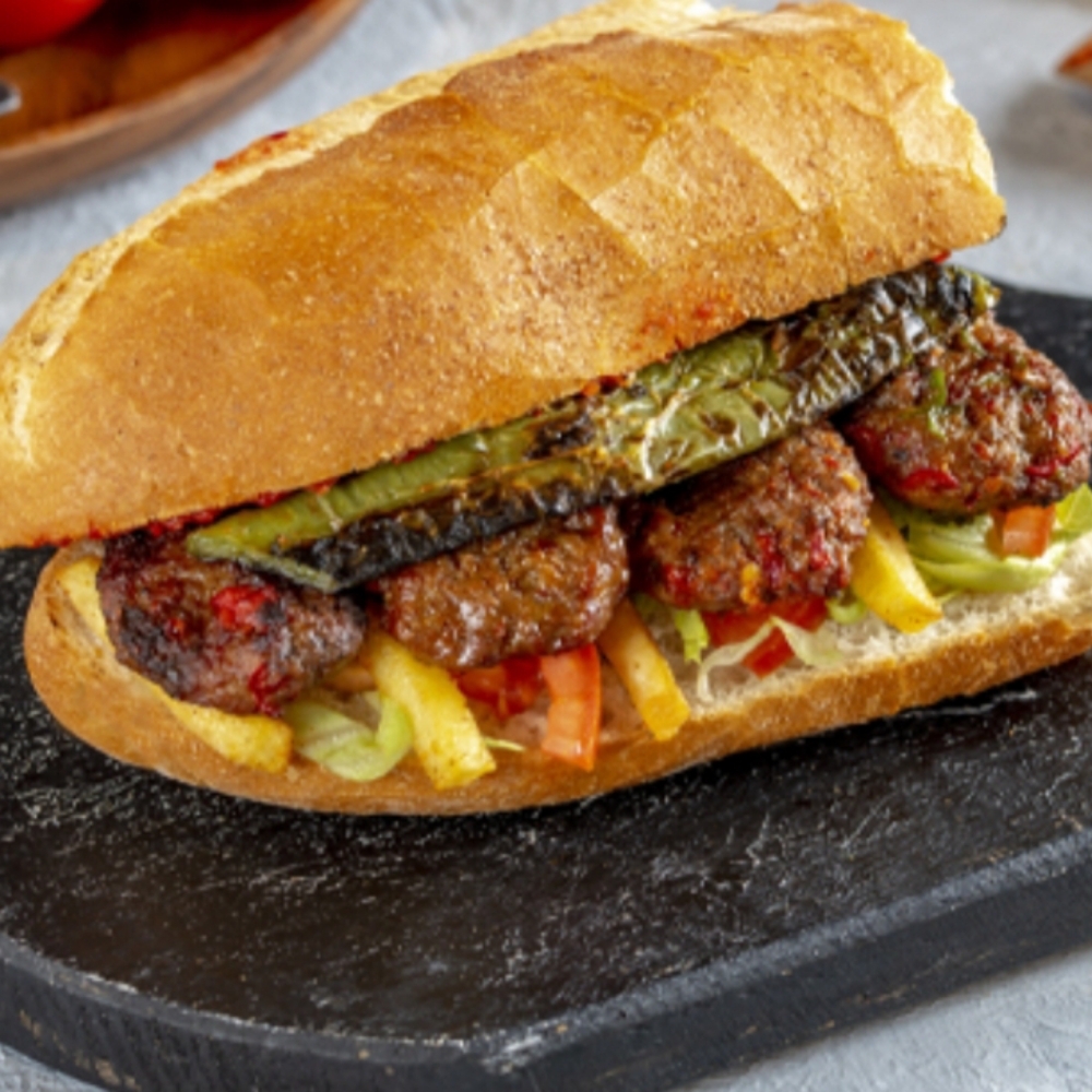 2 ADET YARIM EKMEK KÖFTE+2AYRAN
