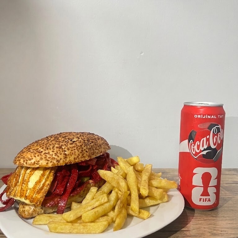 Coca Cola Şehrin Kumrucusu Double Sucuk Menü
