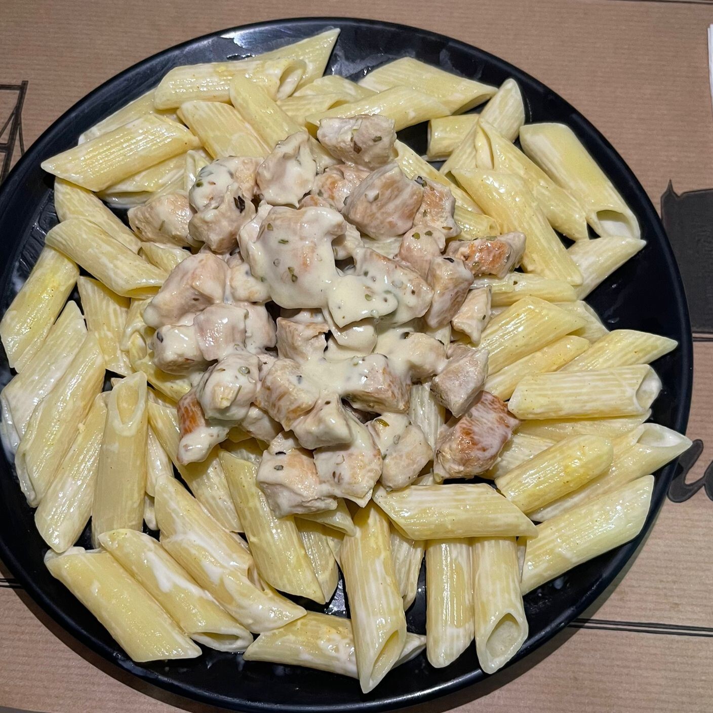 Kremalı Kekikli Tavuklu Penne